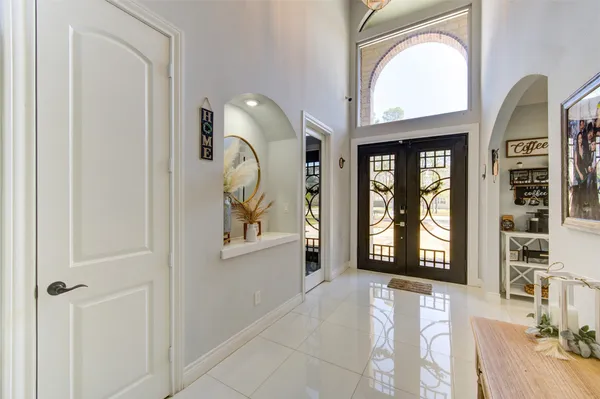 a view of livingroom with furniture and window