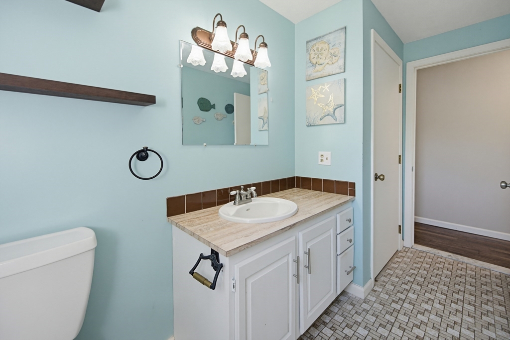 205 Brook Street Rehoboth, MA 02769 - Photo 16 of 42