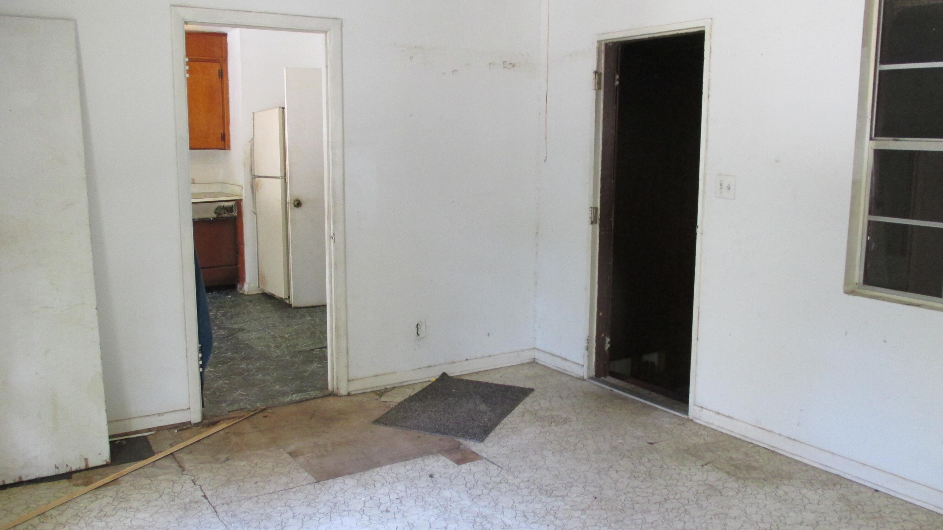 1153 Shadow Lane Road Wagener, SC 29164 - Photo 23 of 31 23 dine