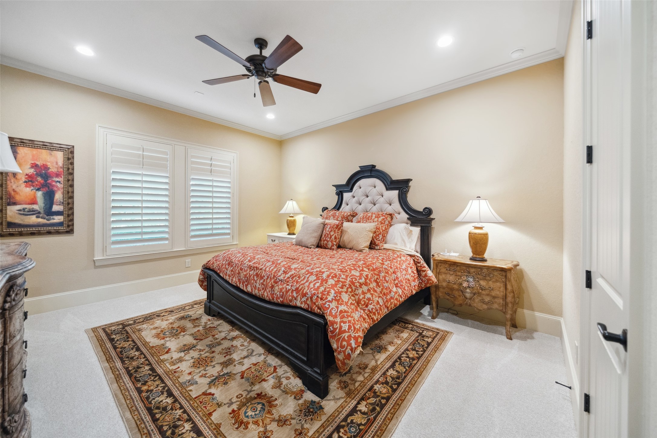 18 Rugged Lark Circle Tomball, TX 77377 - Photo 21 of 50 Downstairs Guest room is large enough for a king size bed, with plenty of room to spare. Large closet and full guest bath.