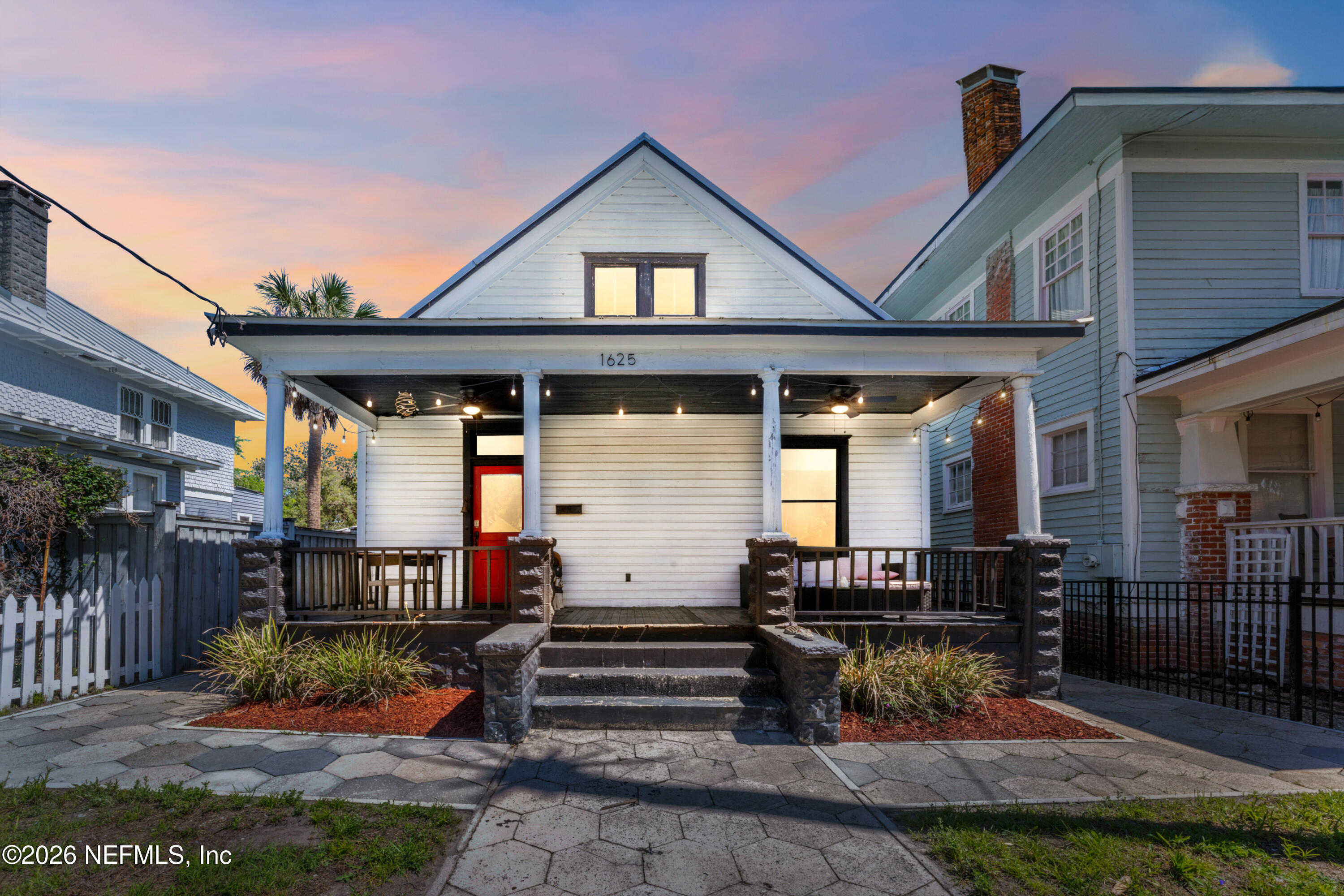 1625 Perry Street Jacksonville, FL 32206 - Photo 35 of 36 a front view of a house with a porch