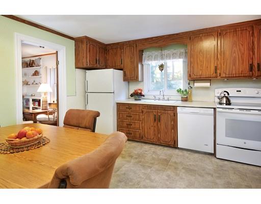 9 Longfellow Road Newton, MA 02462 - Photo 4 of 6