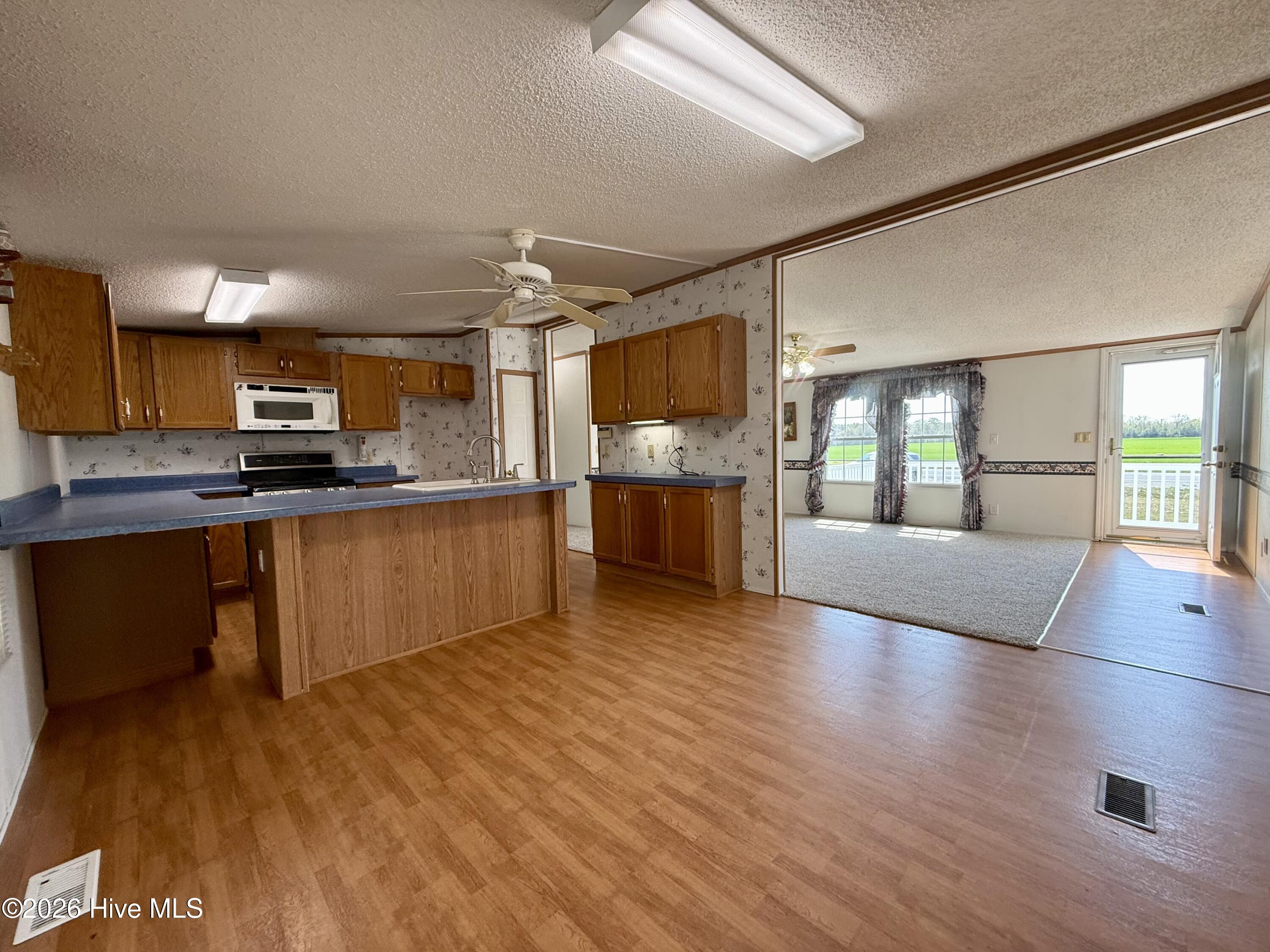 6484 Prison Camp Road Williamston, NC 27892 - Photo 30 of 56 Dining Area