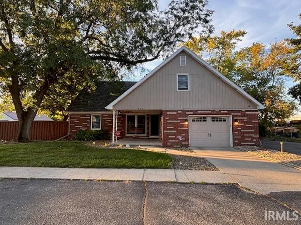 $229,999 | 902 East 8th Street, Fowler, IN 47944