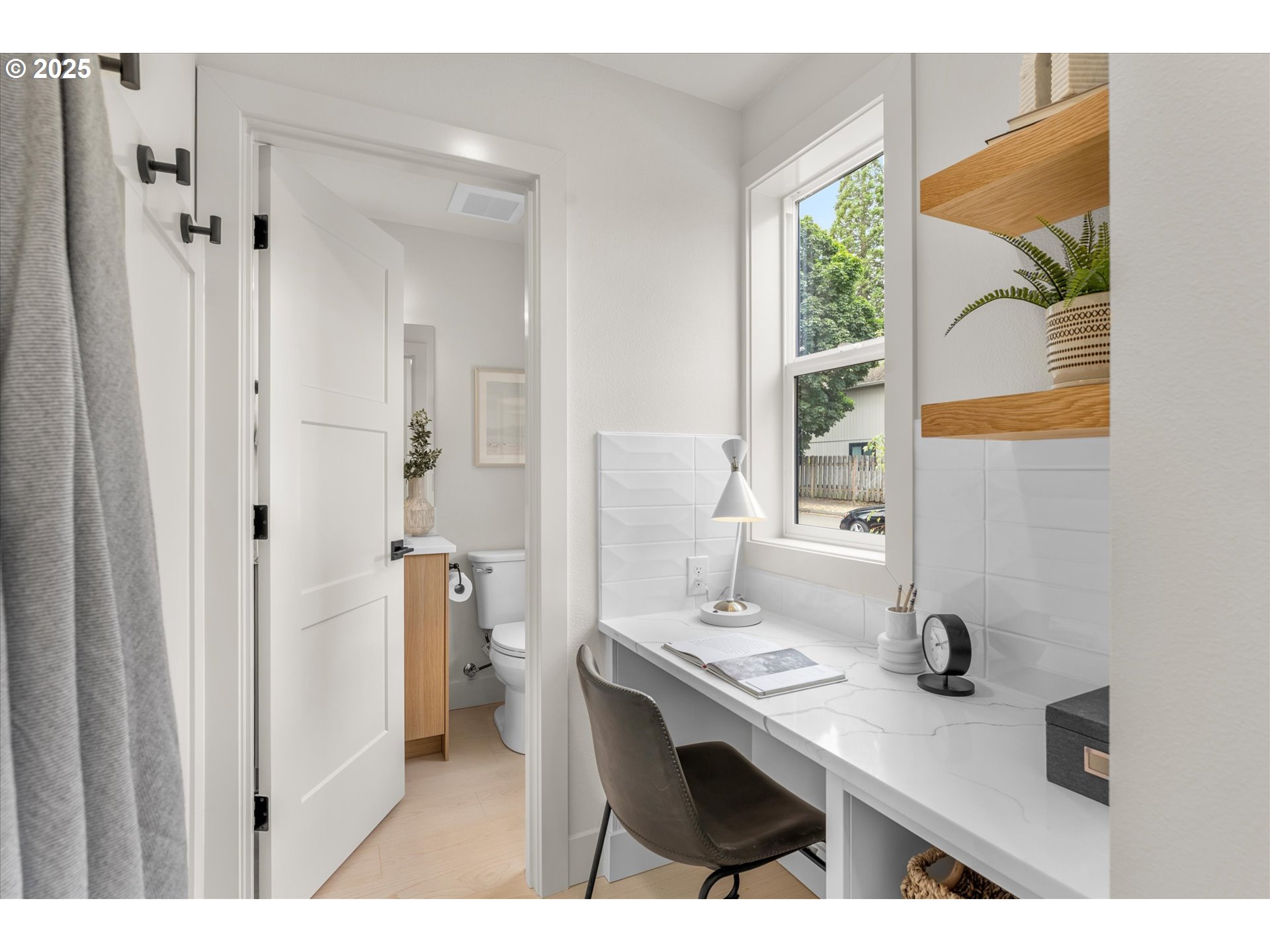 5004 Southeast Rural Street, Unit C Portland, OR 97206 - Photo 11 of 46 Gallery Image 11