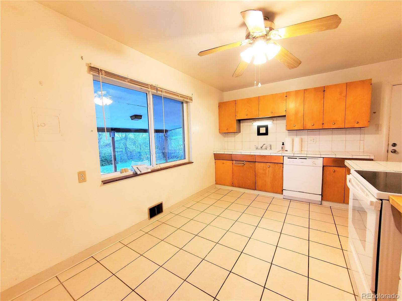 3125 South Raleigh Street Denver, CO 80236 - Photo 17 of 26 Gallery Image 17