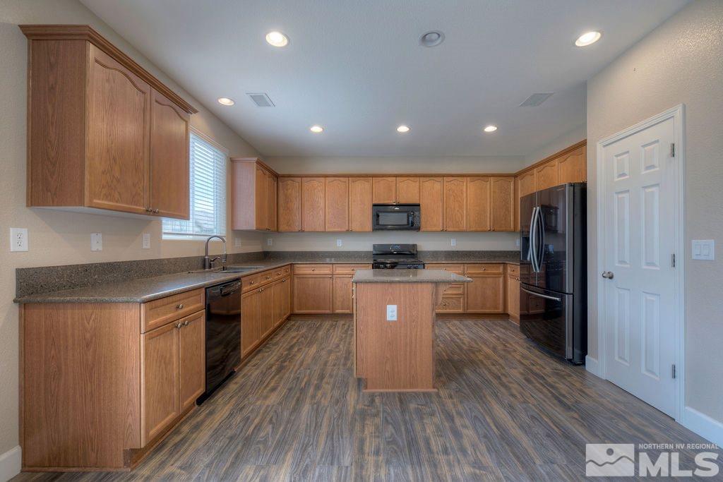 2075 Long Hollow Drive Reno, NV 89521 - Photo 6 of 24 Photo 7