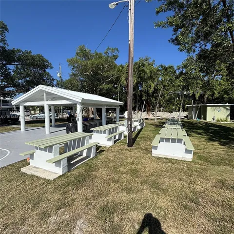 $3,800 | 63 Bass Avenue, Unit 2, Key Largo, FL 33037