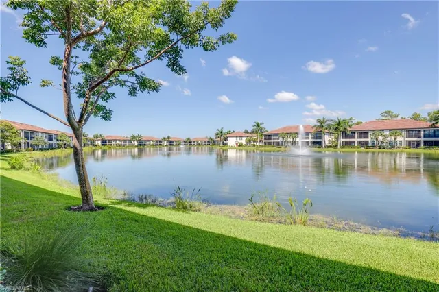$3,600 | 15145 Palmer Lake Circle, Unit 103, Naples, FL 34109