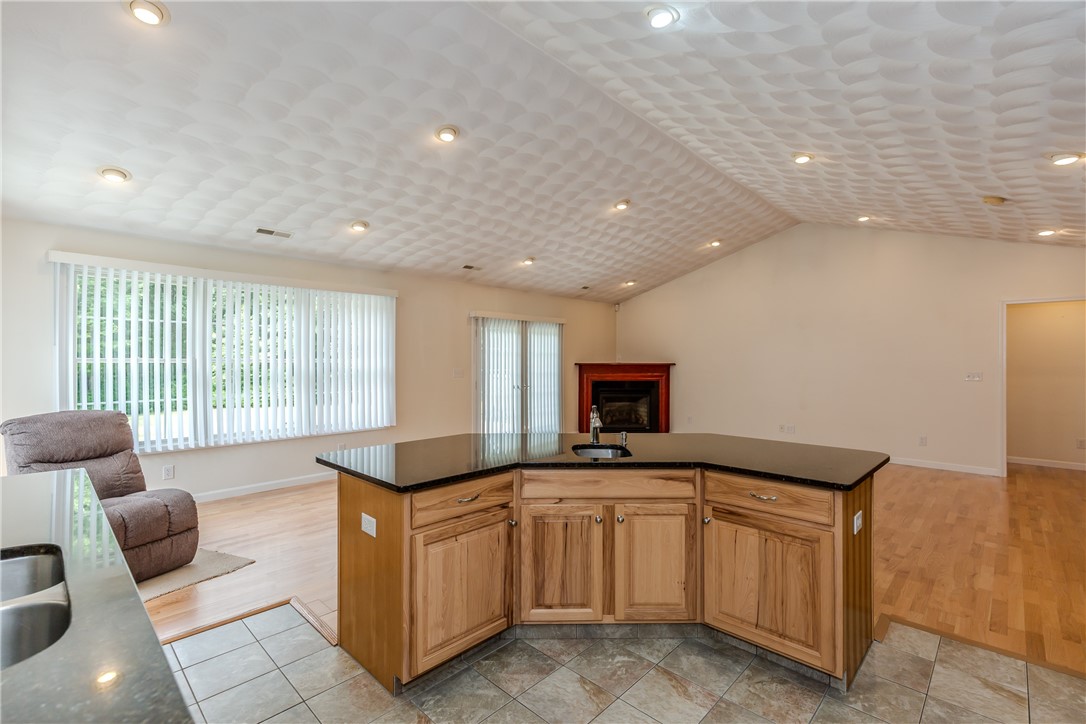 167 Cranberry Ridge Road Glocester, RI 02857 - Photo 14 of 50