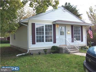 207 Warwick Road Magnolia, NJ 08049 - Photo 1 of 4