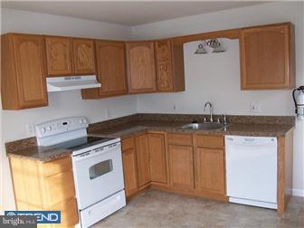 207 Warwick Road Magnolia, NJ 08049 - Photo 3 of 4