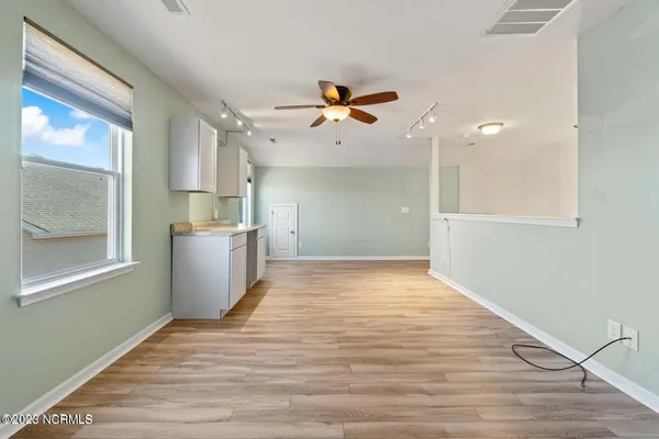 $2,395 | 642 West Chatman Drive Northwest, Calabash, NC 28467