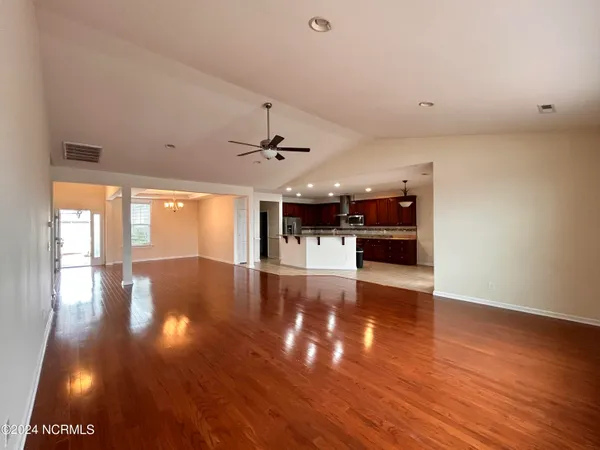 $2,395 | 642 West Chatman Drive Northwest, Calabash, NC 28467