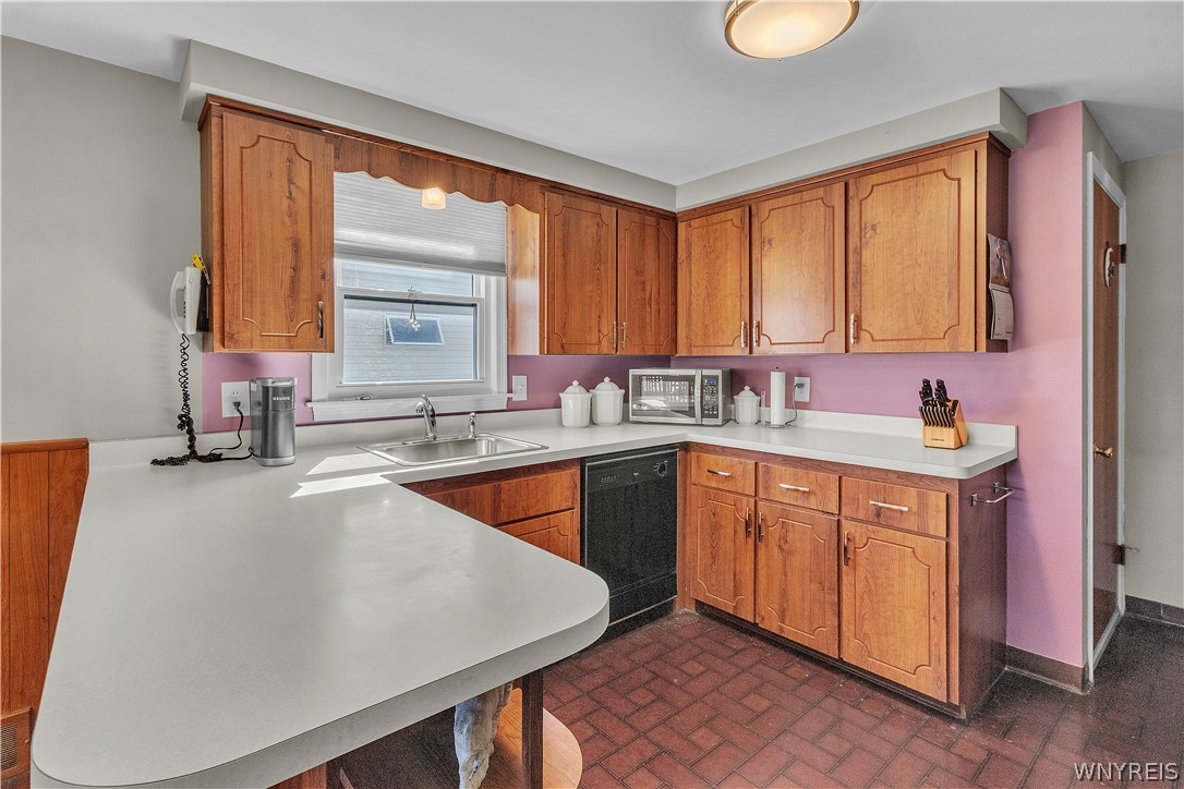14 Quaker Ridge Road Tonawanda, NY 14150 - Photo 12 of 27 Gallery Image 12