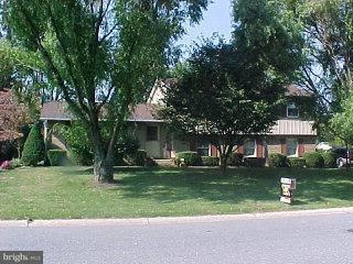 15 Wintermere Road Lebanon, PA 17042 - Photo 1 of 6 Gallery Image 1