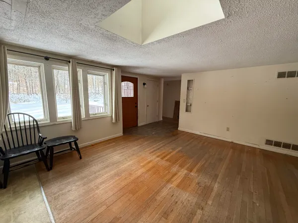 $399,000 | 256 Middle Branch Road, New Boston, NH 03070