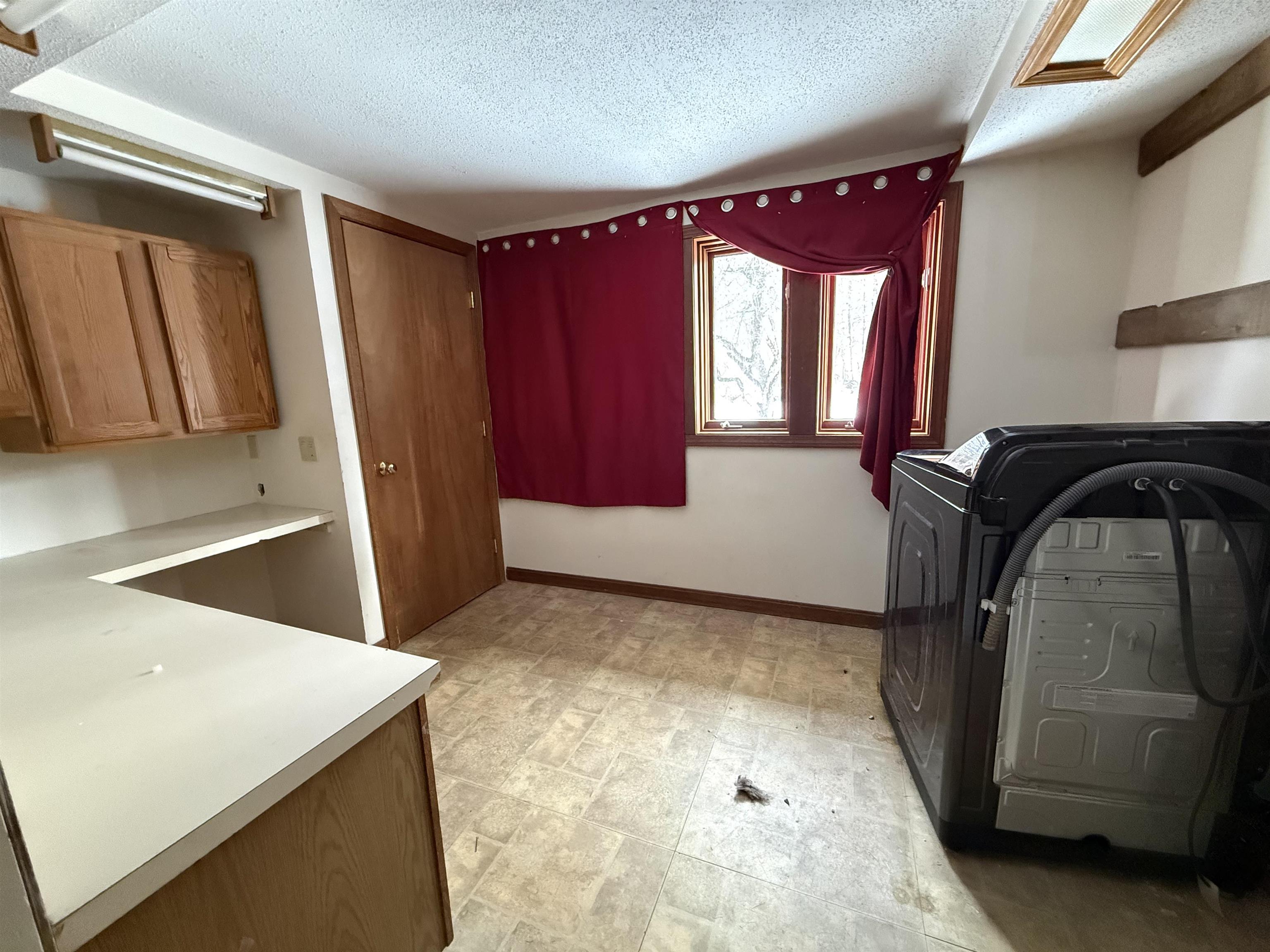 256 Middle Branch Road New Boston, NH 03070 - Photo 9 of 16