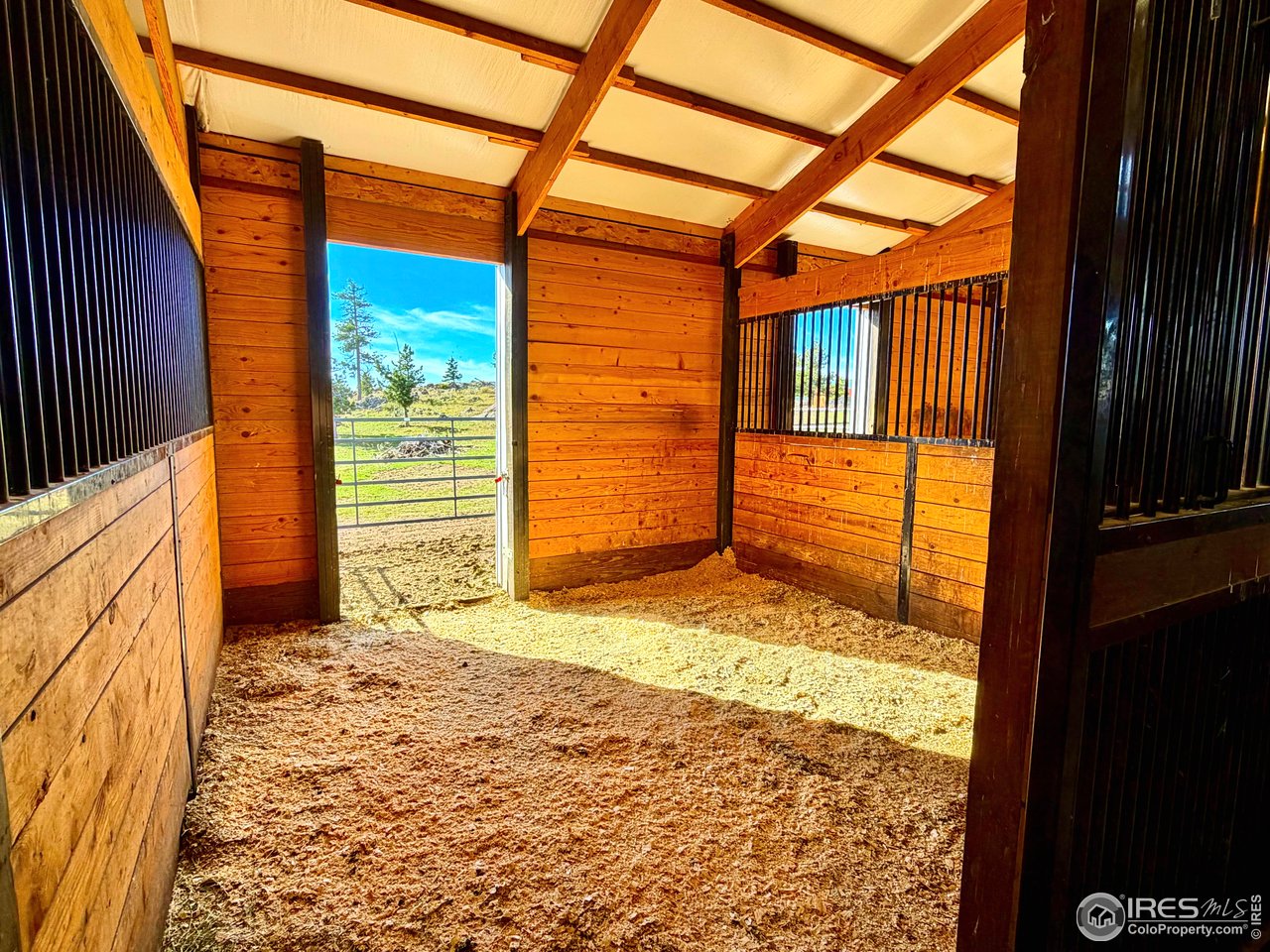 3235 Davis Ranch Road Bellvue, CO 80512 - Photo 30 of 38 Gallery Image 30