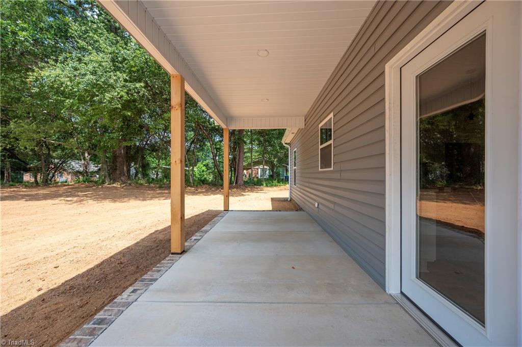 237 Cana Road Mocksville, NC 27028 - Photo 8 of 37