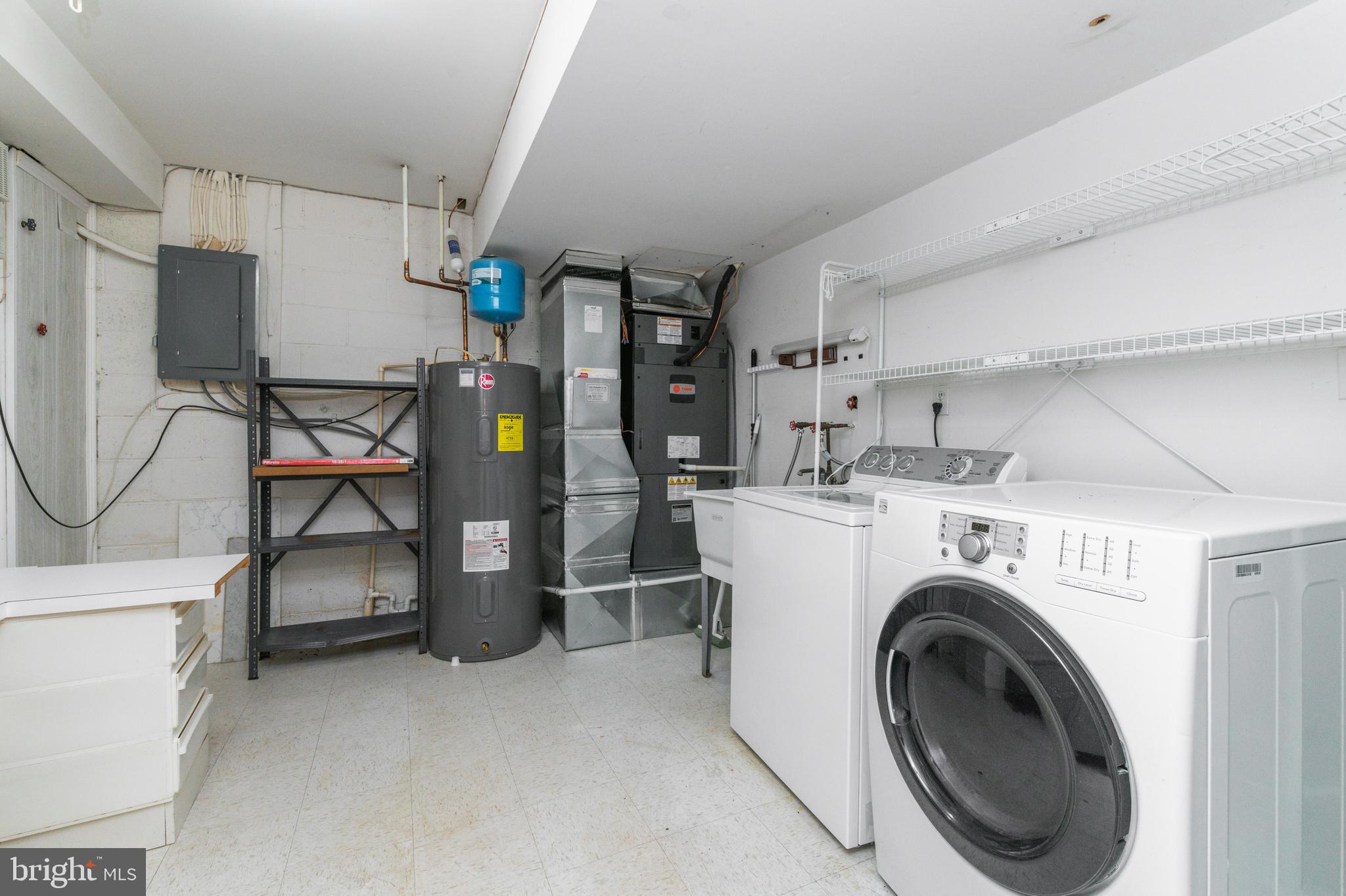 518 Andrew Hill Road Arnold, MD 21012 - Photo 32 of 39 Large laundry room