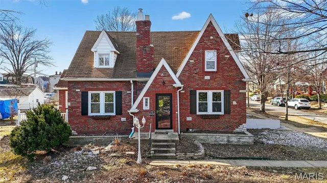 $265,000 | 5435 Christy Avenue, St. Louis, MO 63116