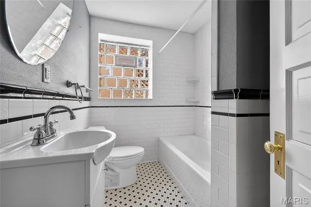 $265,000 | 5435 Christy Avenue, St. Louis, MO 63116