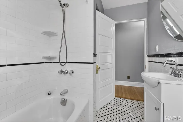 $265,000 | 5435 Christy Avenue, St. Louis, MO 63116