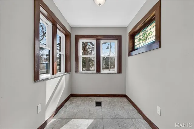 $265,000 | 5435 Christy Avenue, St. Louis, MO 63116