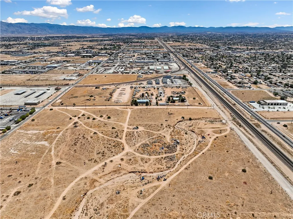 108900 Hercules Street Hesperia, CA 92345 - Photo 6 of 10 view of city