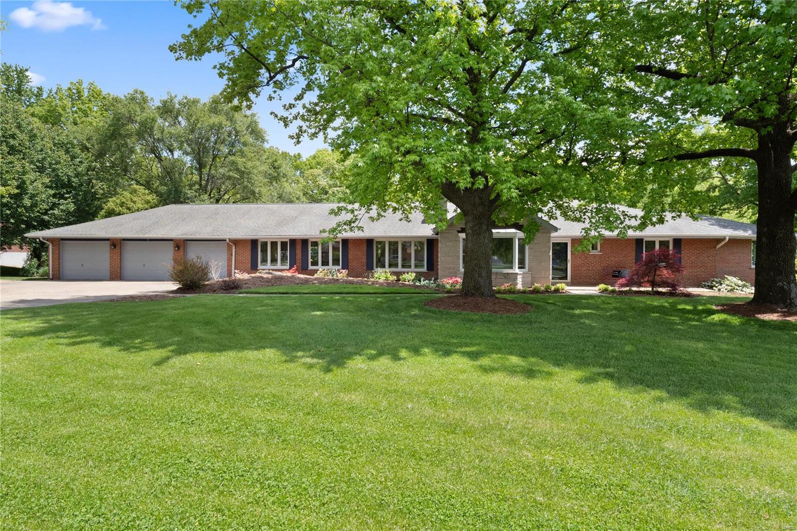 14 Lemp Road Kirkwood, MO 63122 - Photo 1 of 34 Gallery Image 1