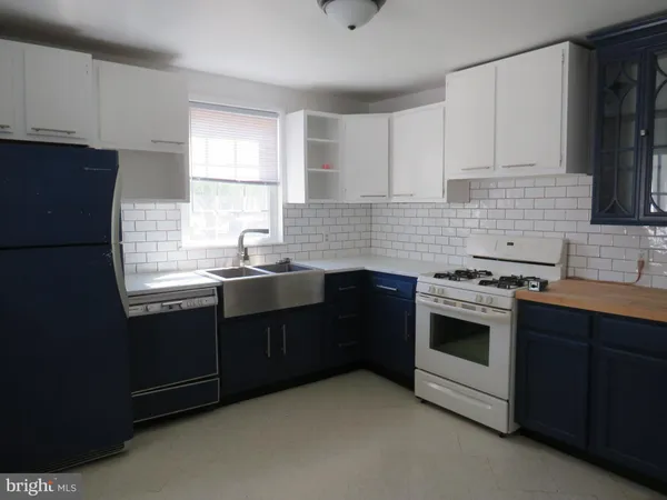 $115,000 | 35 West Chesapeake Avenue, Crisfield, MD 21817