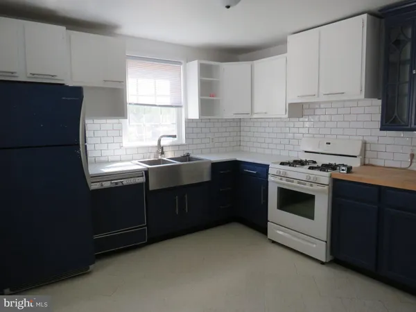 $115,000 | 35 West Chesapeake Avenue, Crisfield, MD 21817