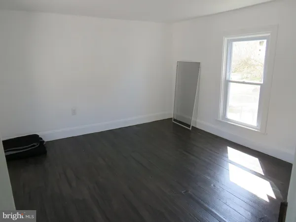 $115,000 | 35 West Chesapeake Avenue, Crisfield, MD 21817