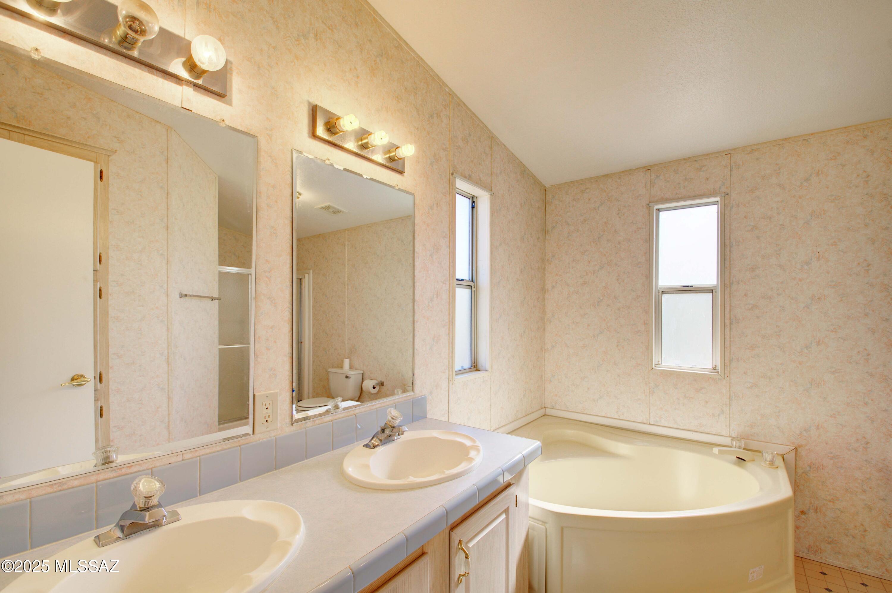 10590 West Bopp Road Tucson, AZ 85735 - Photo 14 of 29 Gallery Image 14