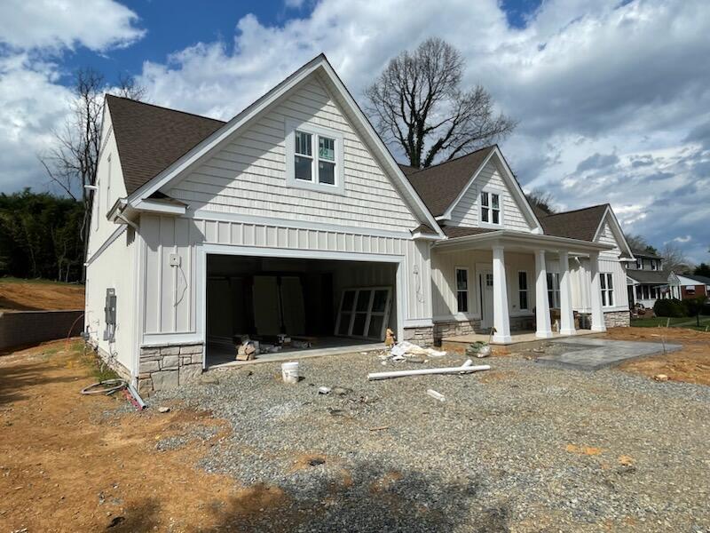 3435 Windsor Road Roanoke, VA 24018 - Photo 4 of 7 IMG_20240402_094700