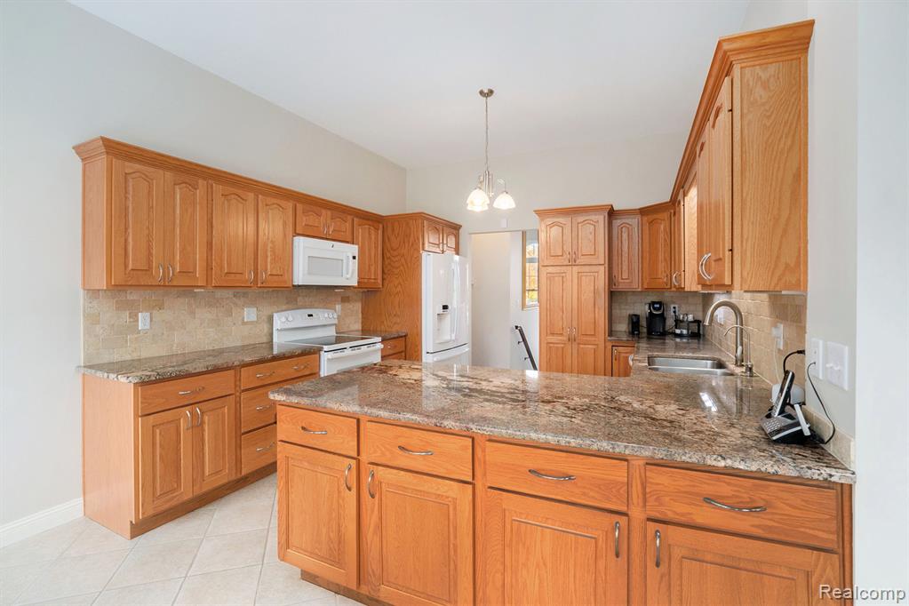 4019 Pine Ridge Court Fenton, MI 48430 - Photo 15 of 44 Gallery Image 15