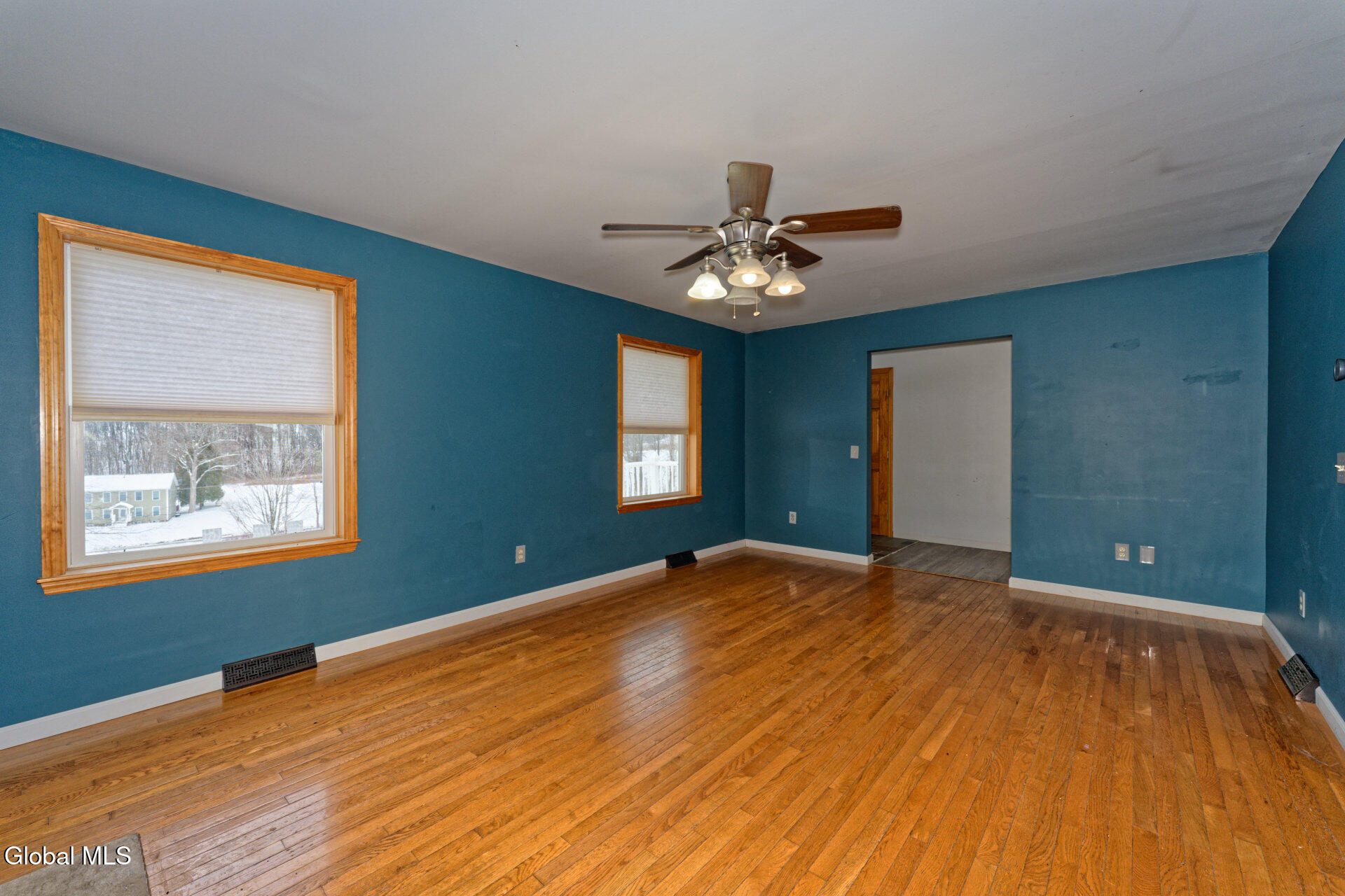 44 Allen Road Argyle, NY 12809 - Photo 13 of 58 2 Livingroom 1