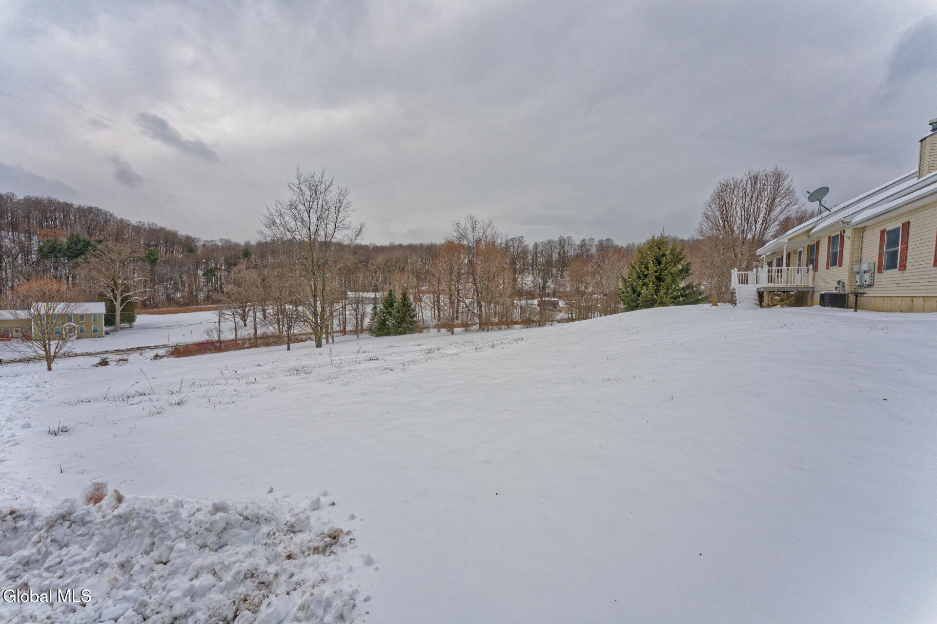 44 Allen Road Argyle, NY 12809 - Photo 7 of 58 0 Front 3