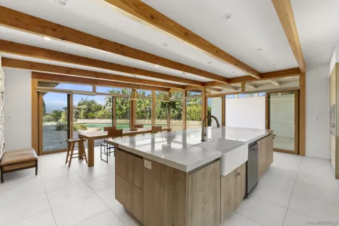 $2,565,000 | 1226 Vía Del Cerro, Vista, CA 92084