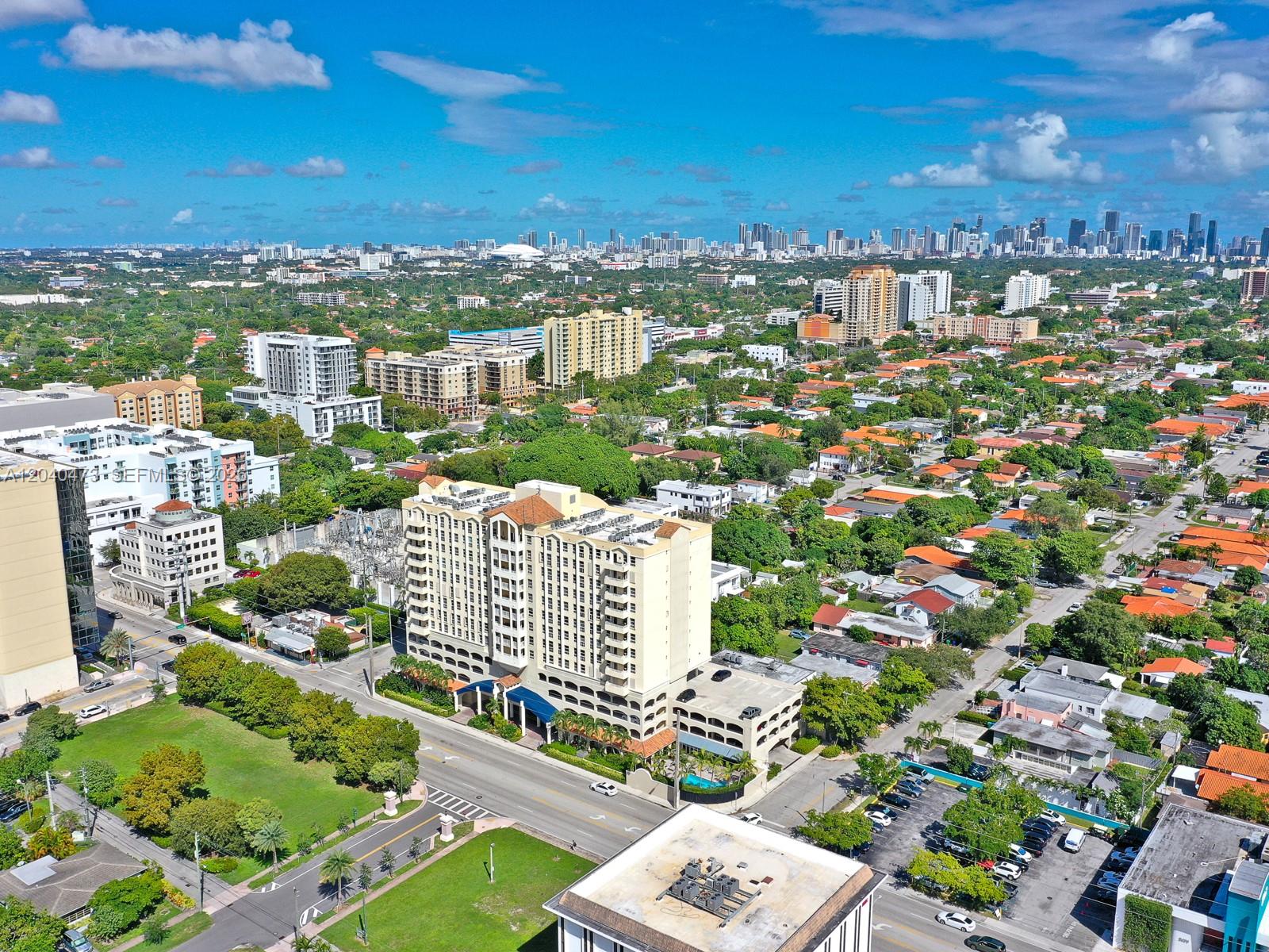 2351 Douglas Road, Unit 910 Miami, FL 33145 - Photo 19 of 23