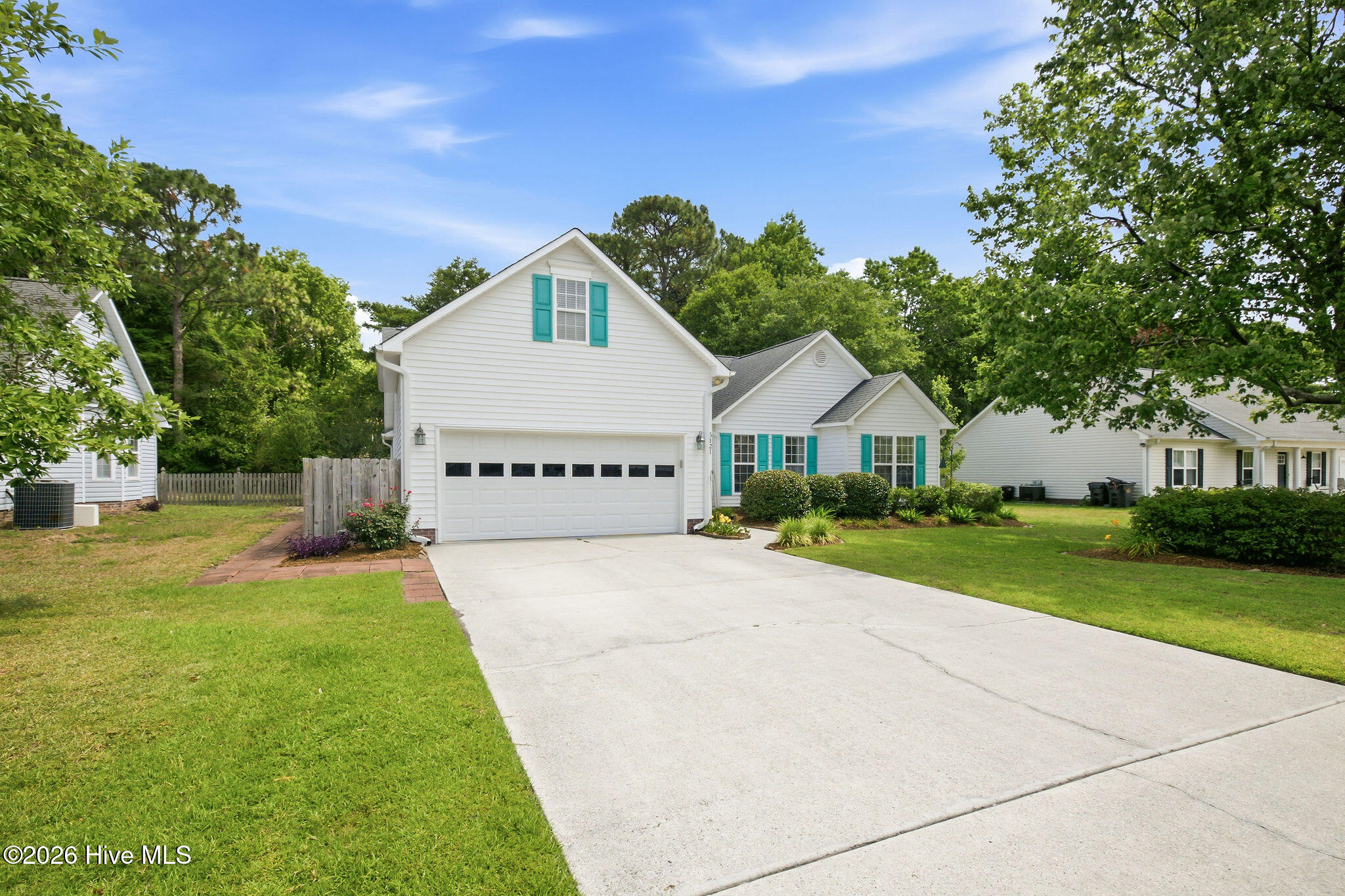 5121 Woods Edge Road Wilmington, NC 28409 - Photo 2 of 43