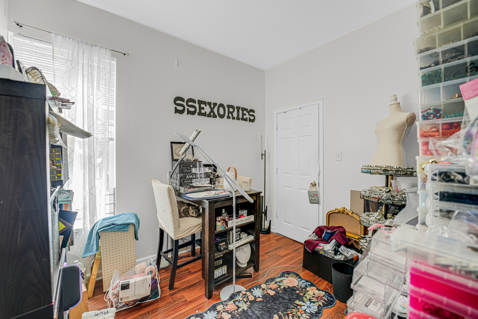 7222 South Rhodes Avenue Chicago, IL 60619 - Photo 15 of 22 a view of a workspace with furniture