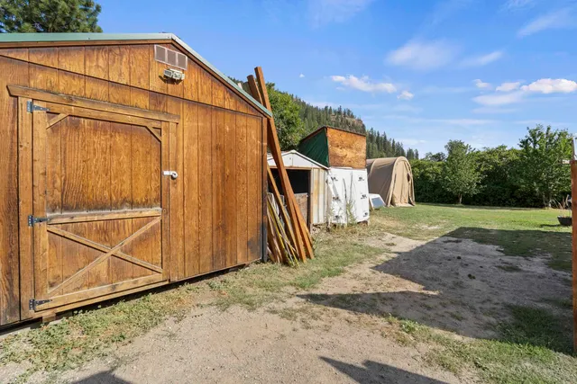 $217,500 | 1395 East Street, Addy, WA 99101