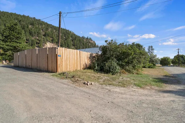 $217,500 | 1395 East Street, Addy, WA 99101