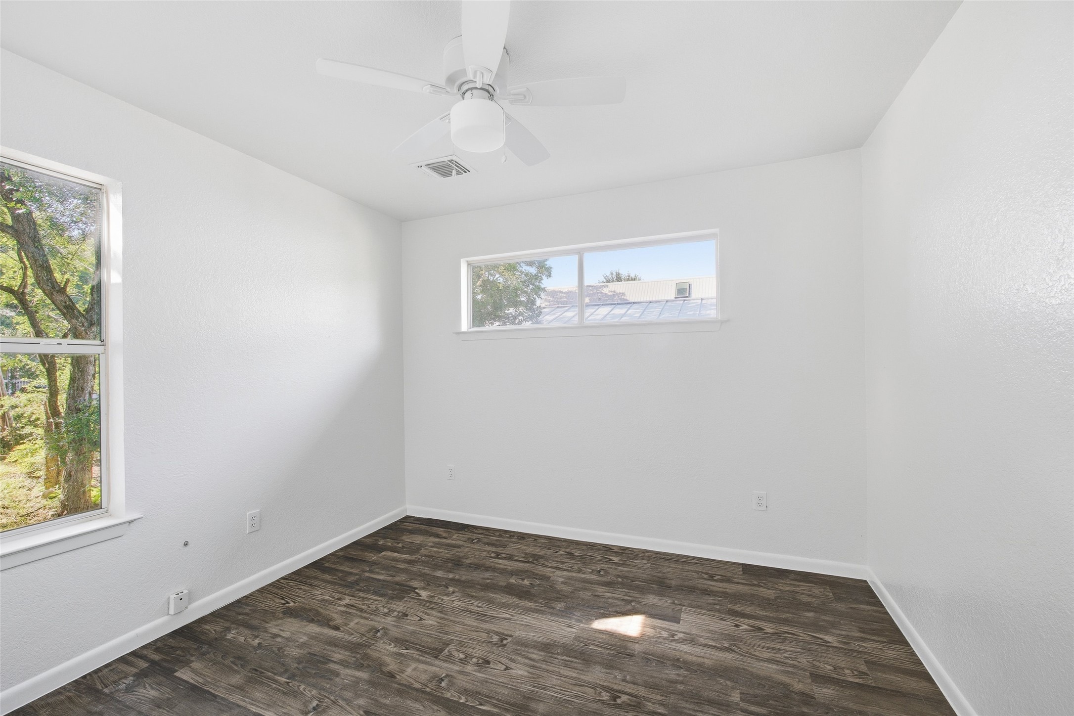 1106 Delano Street Austin, TX 78721 - Photo 20 of 32