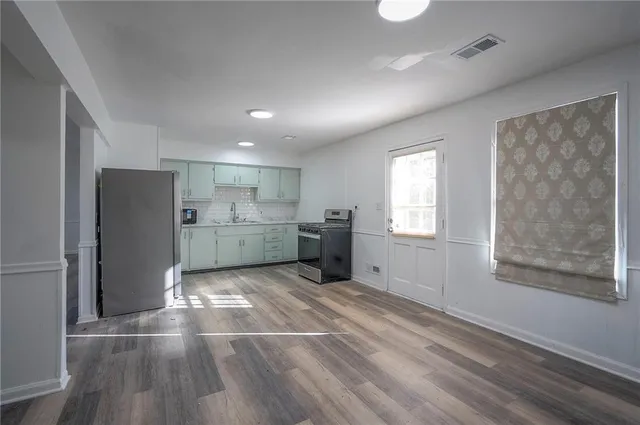 $150,000 | 7703 East 107th Street, Kansas City, MO 64134