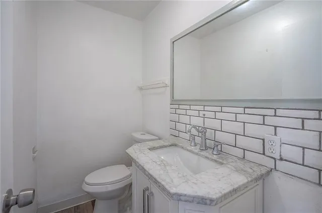 $150,000 | 7703 East 107th Street, Kansas City, MO 64134