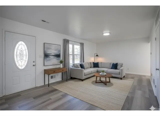 $150,000 | 7703 East 107th Street, Kansas City, MO 64134