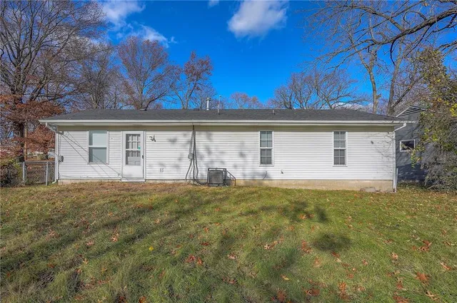 $150,000 | 7703 East 107th Street, Kansas City, MO 64134